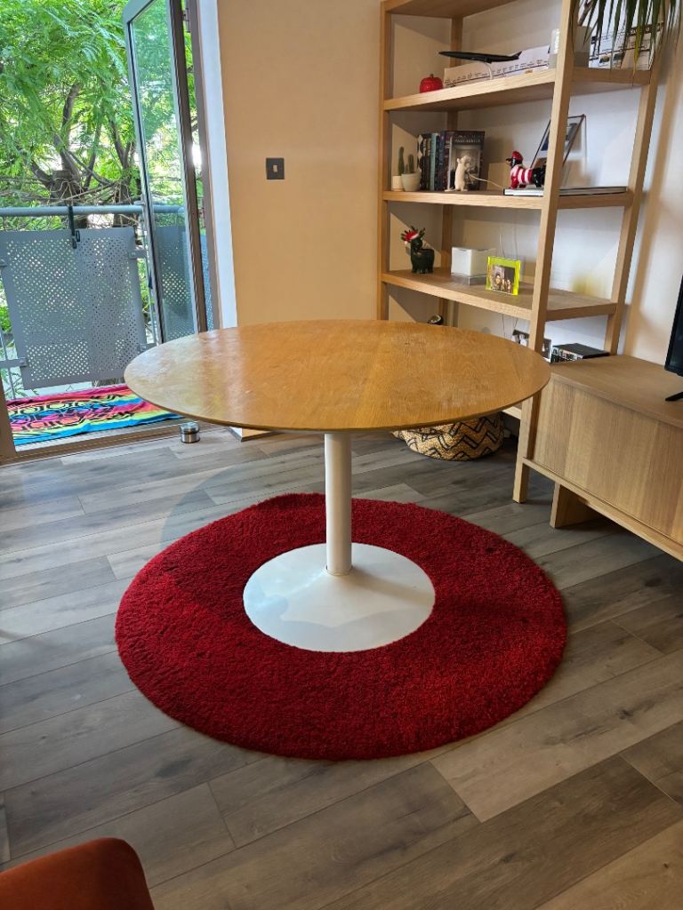 Dining table for 5 people, oak with white structure 