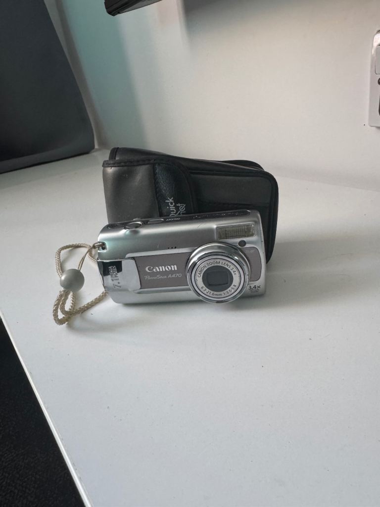 Canon PowerShot A470 Digital Camera – Silver, Good Condition