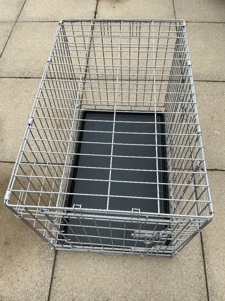 Dog cage 