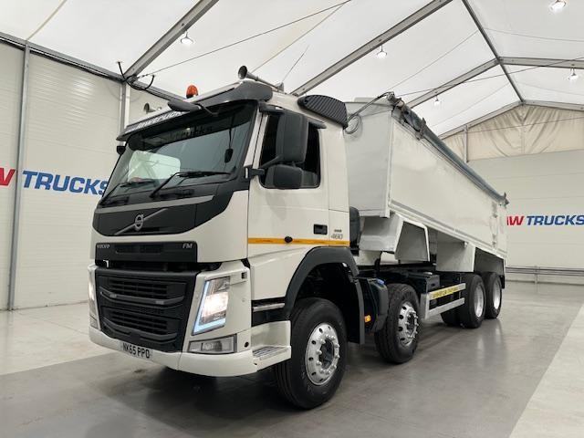 Volvo FM 450 8x4 Day Cab Tipper