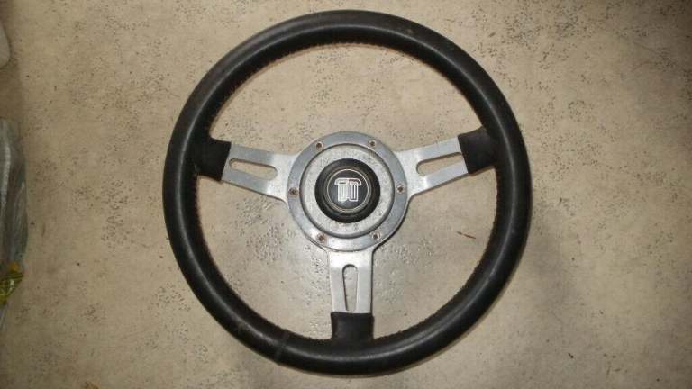 Mountney steering wheel and boss - 13 inch diameter. 