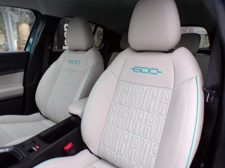 2025 Fiat 600 1.2 Hybrid 48V La Prima 5dr eDCT-6 HATCHBACK PETROL Automatic