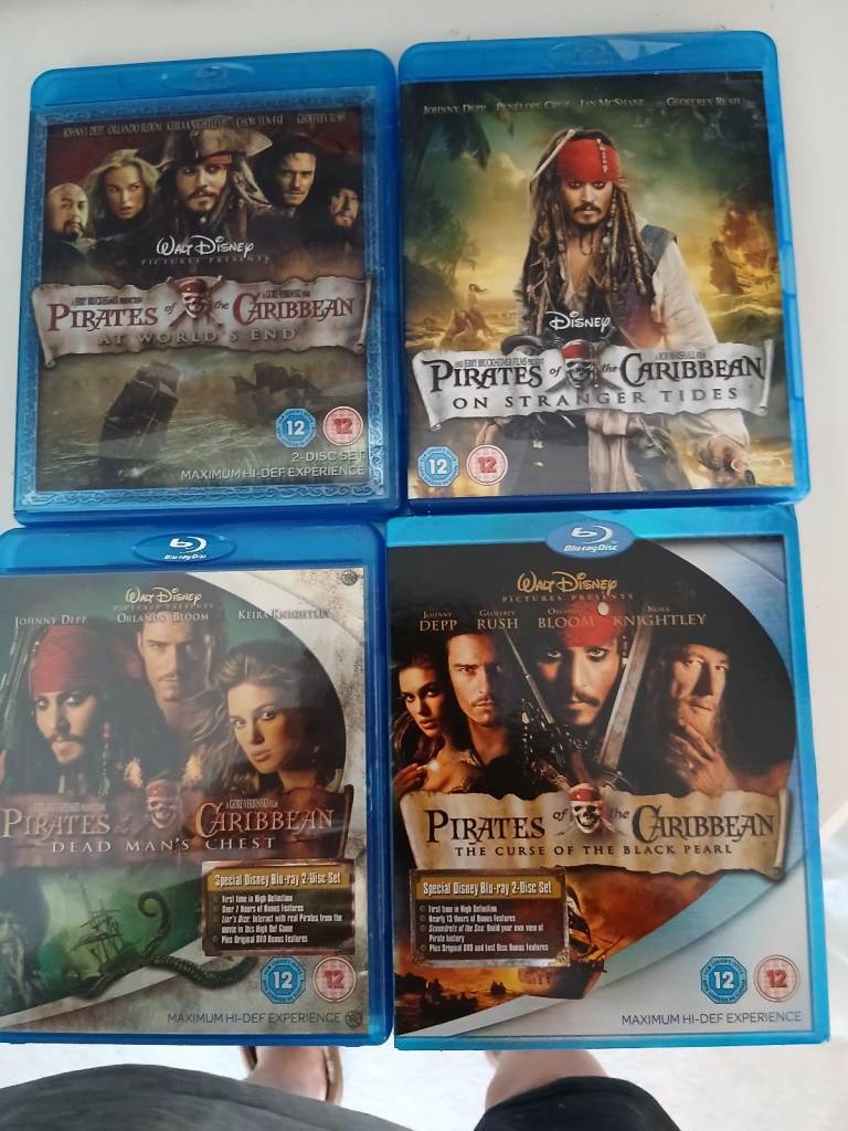 PIRATES OF THE CARIBBEAN 1 - 4 BLU RAY