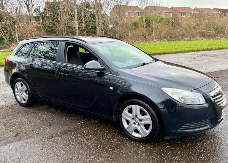 62reg Vauxhall Insignia Estate 2.0 Diesel Full Service History Mot December 