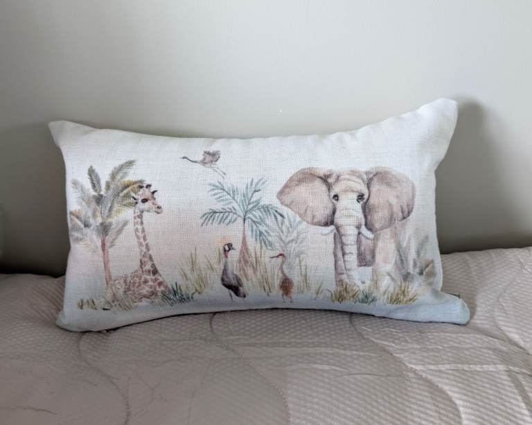 Evans safari cushion