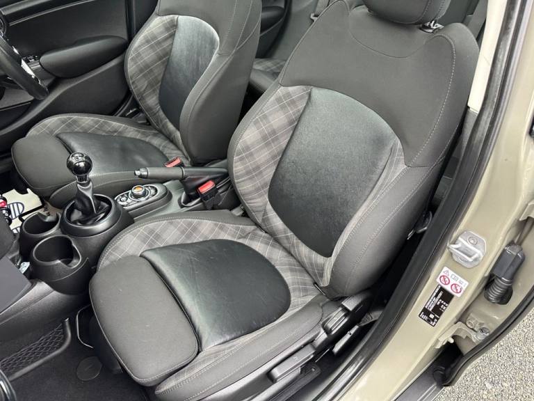 2018 MINI Hatch 1.5 Cooper Hatchback 5dr Petrol Manual Euro 6 (s/s) (136 ps) Hatchback Petrol Manual