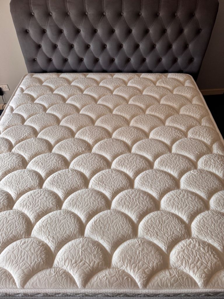 Super King Loren Williams Pearl Mattress – Excellent Condition