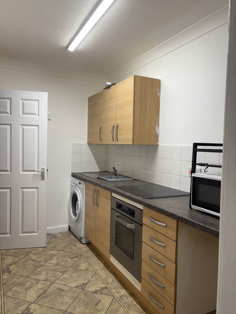 1-Bedroom Apartment to Rent – WF9 2AL