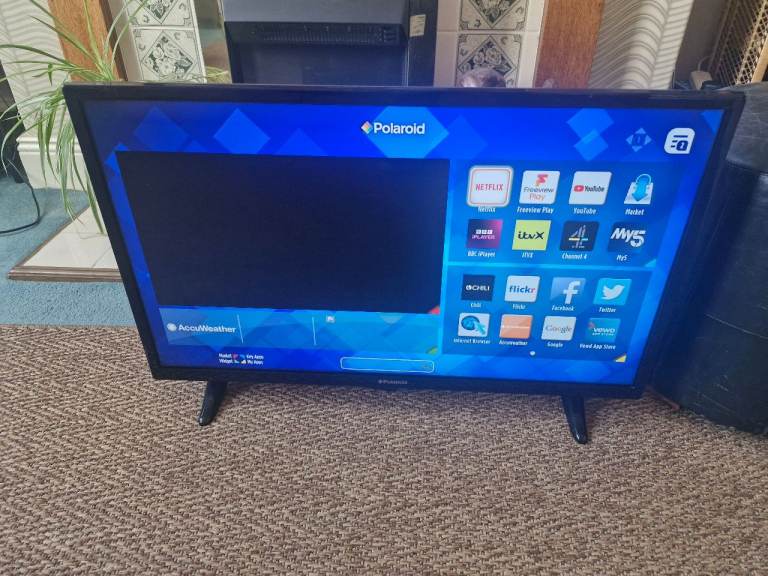 Polaroid Smart TV – Good Condition, Full Working Order