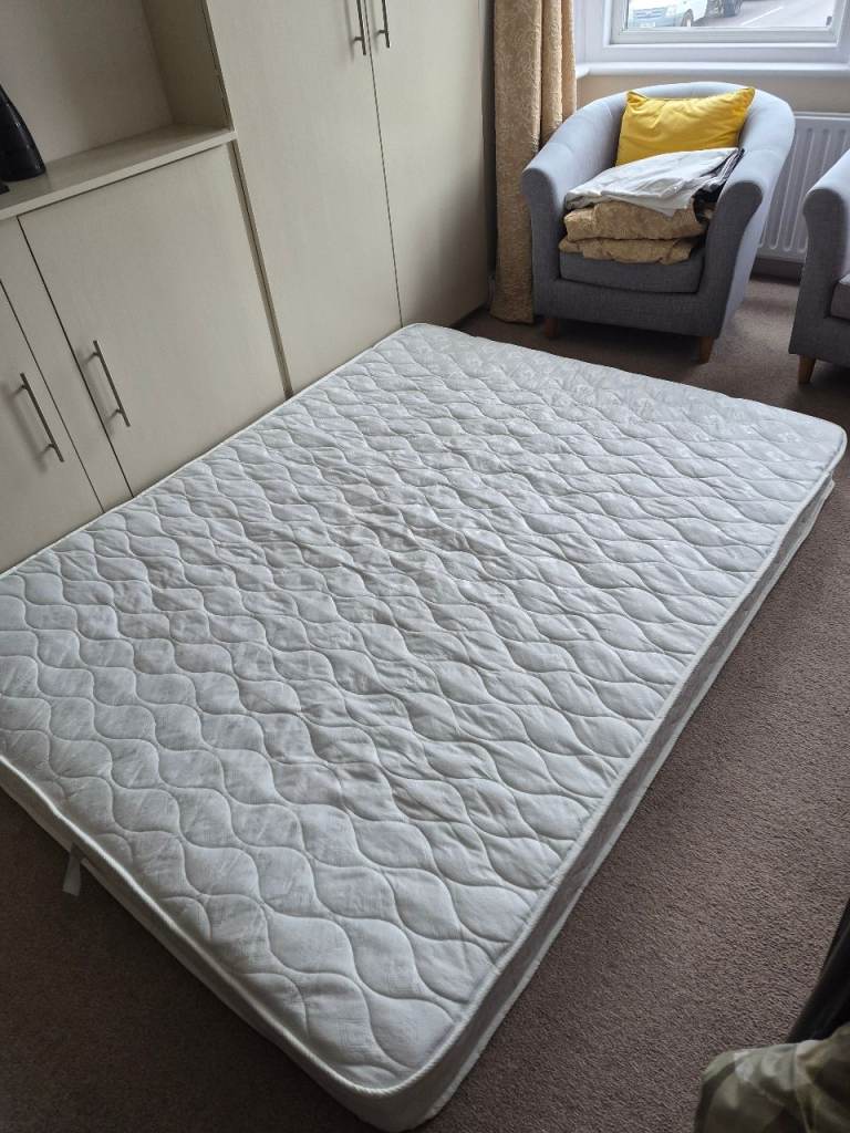 White Mattress – Good Condition, Clean