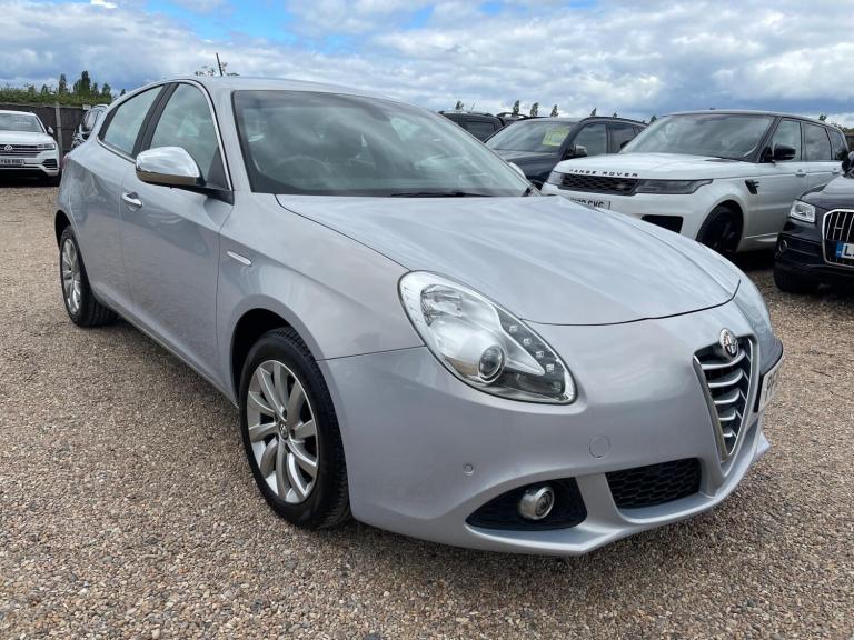 2016 Alfa Romeo Giulietta 1.6 JTDM-2 Business Edition Euro 6 (s/s) 5dr HATCHBACK Diesel Manual