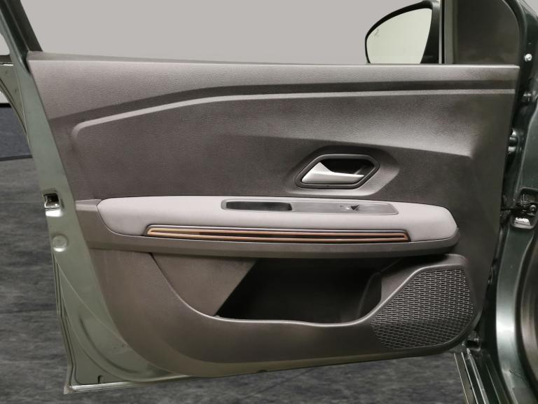 2024 Dacia Sandero Stepway 1.0 TCe EXTREME Hatchback 5dr Petrol Manual Euro 6 (s/s) (90 ps) - BLU...