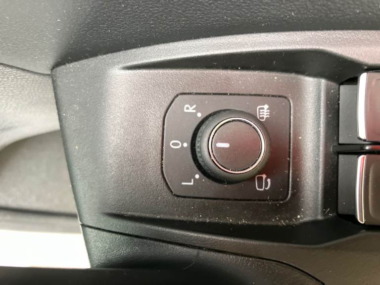 2025 SEAT Leon 1.0 eTSI FR 5dr DSG Hatchback PETROL Automatic