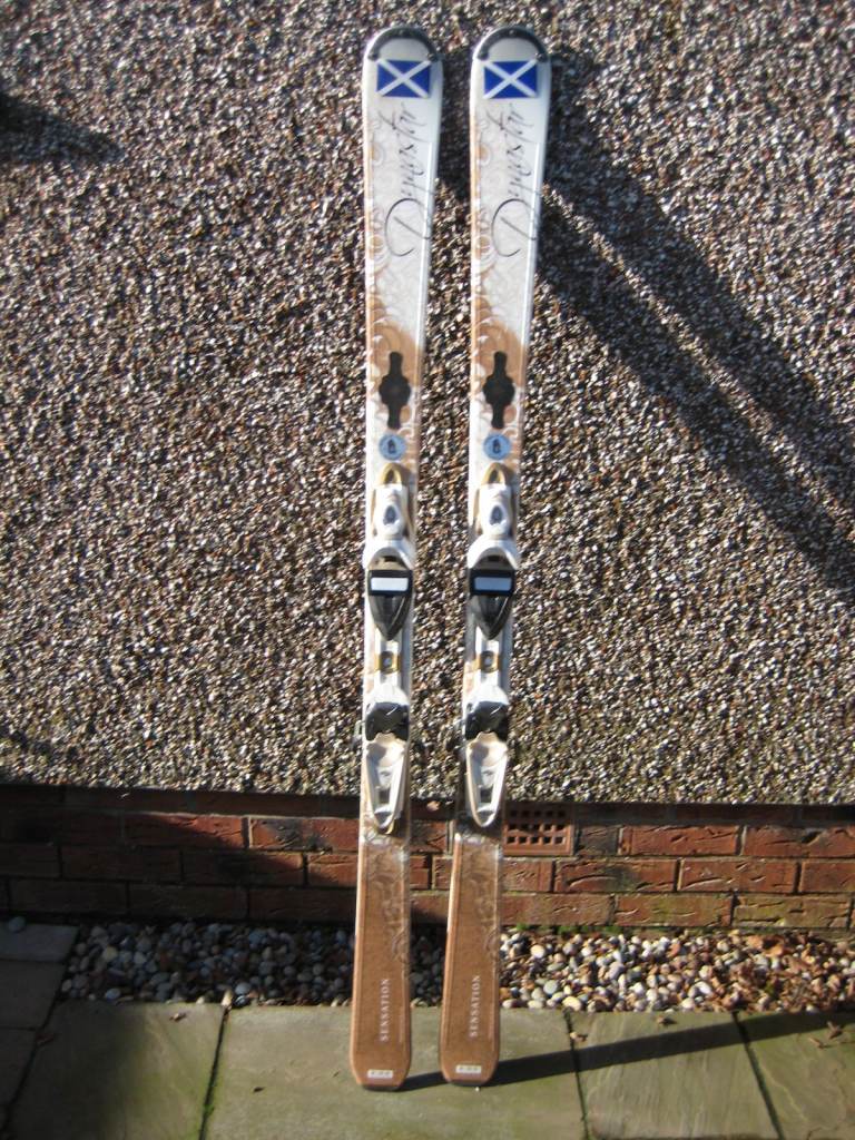 Women's Dynastar Sensation Skis