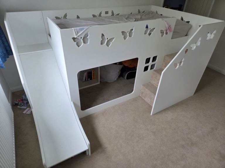 Kids bunk bed with steps and slide