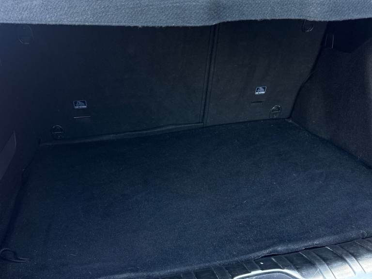 2018 Peugeot 2008 1.2 PureTech Allure 5dr HATCHBACK PETROL Manual