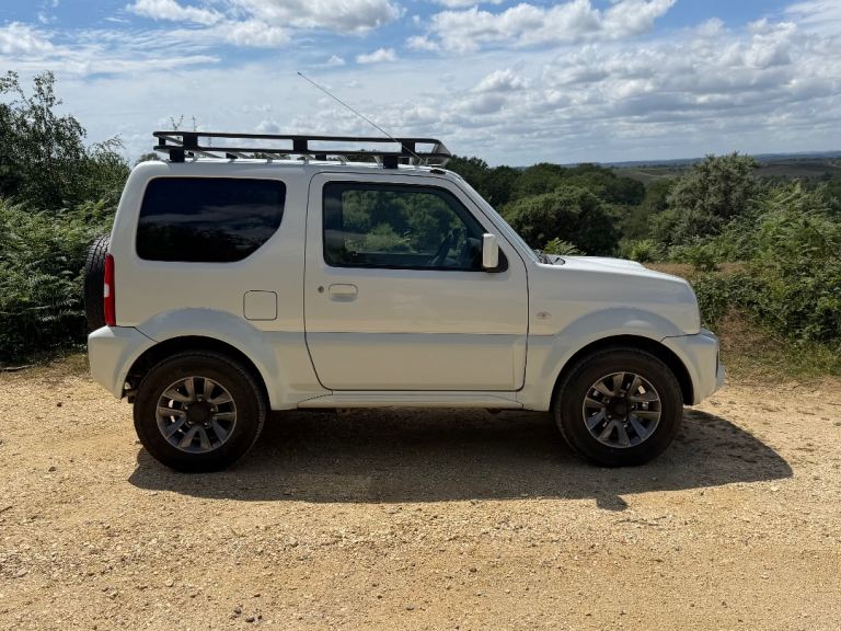 Suzuki, JIMNY, Estate, 2015, Other, 1328 (cc), 3 doors AUTOMATIC