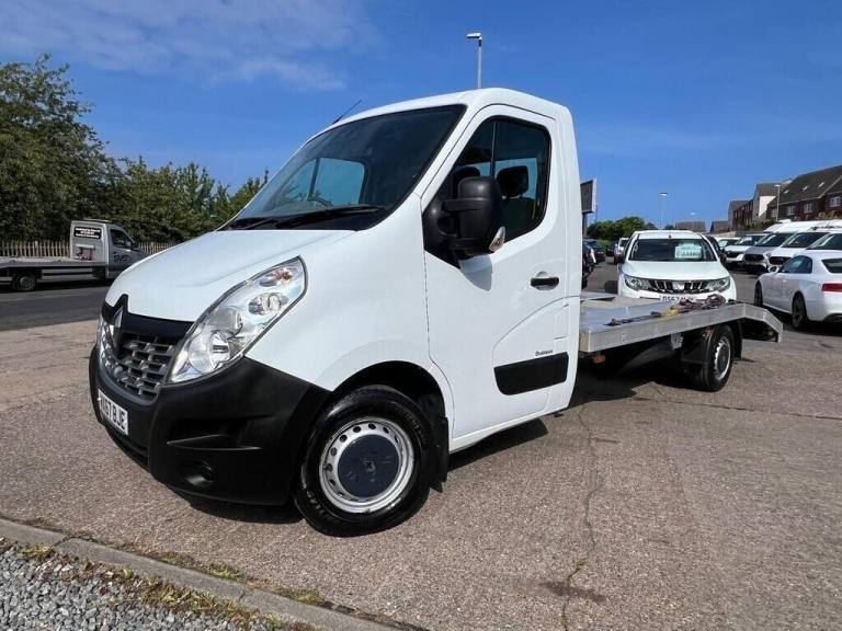 2017 Renault Master LL35dCi 130 Business Low Roof Chassis Cab CHASSIS CAB DIESEL Manual