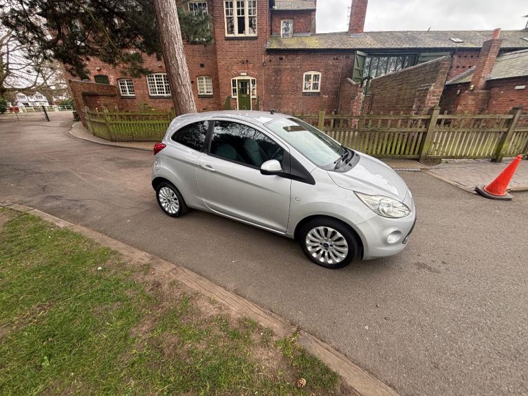 Ford, KA, Hatchback, 2014, Manual, 1242 (cc), 3 doors