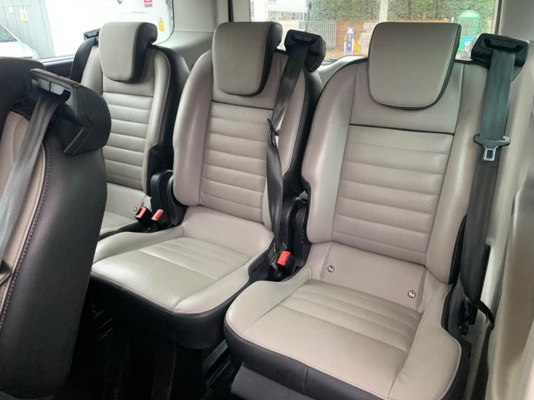 2022 Ford Tourneo Custom 2.0 320 EcoBlue Titanium Minibus Double Cab 5dr Diesel Manual L2 Euro 6 ...