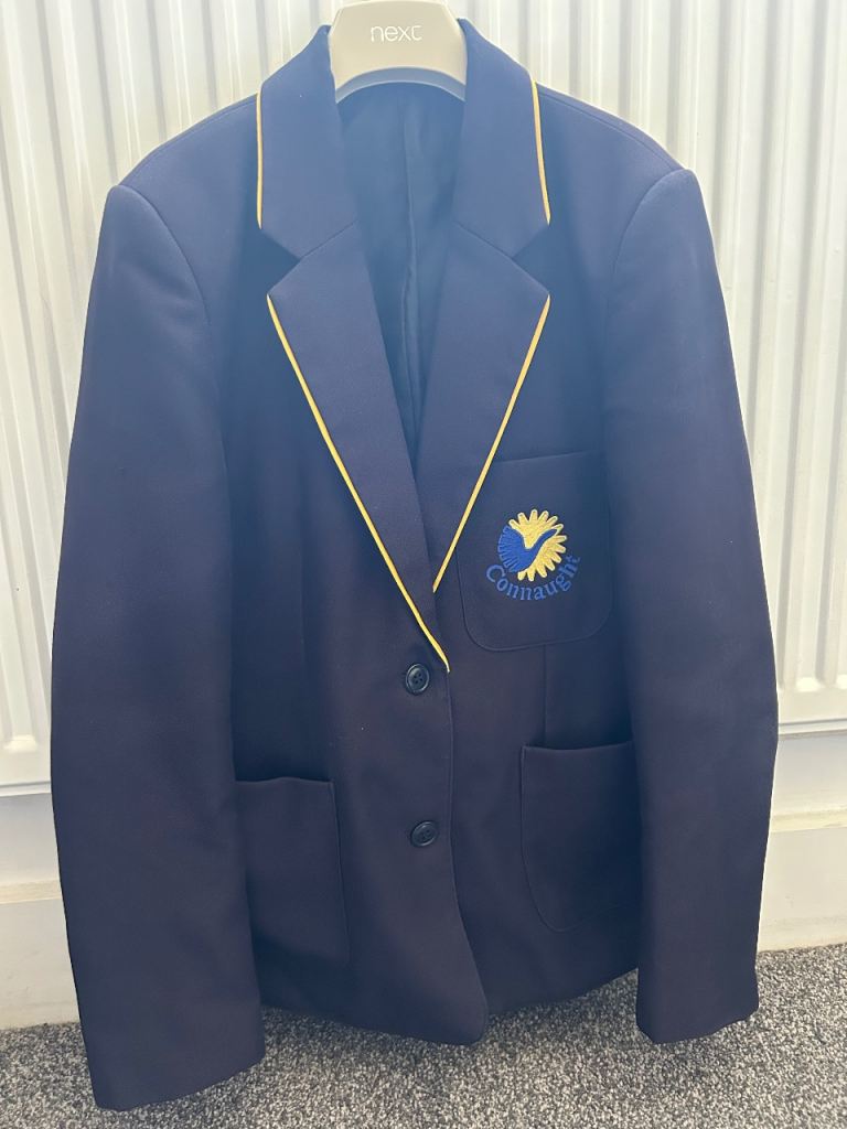 Connaught school for girls blazer size 31” school uniform navy 