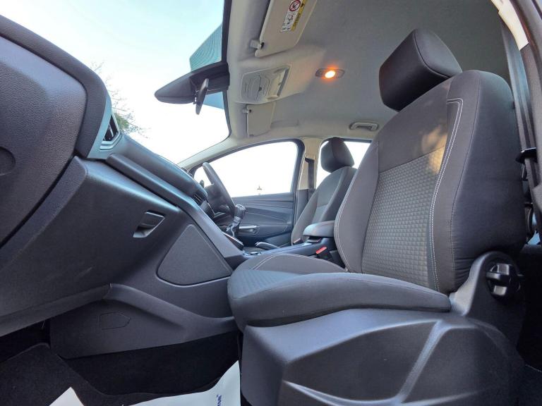 2016 Ford C-Max 1.6 Ti-VCT Zetec Euro 6 5dr MPV Petrol Manual