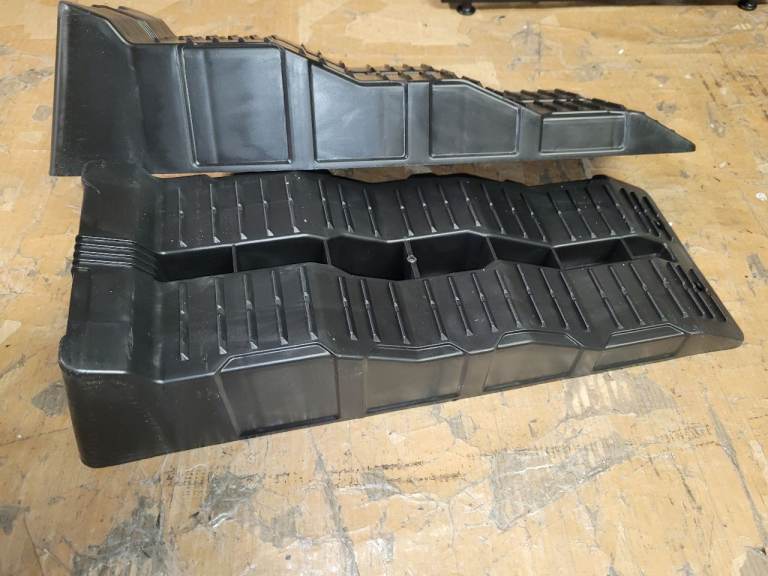 A new pair of Car Ramp Caravan Levelling Ramp Set Motorhome Ramps 3 Step Levels.