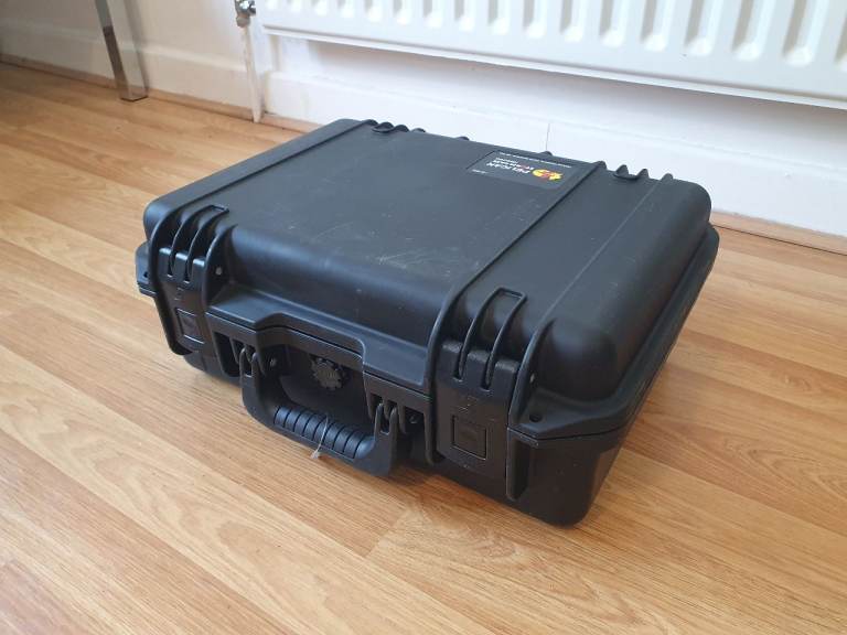 Pelican Storm Case iM2200 – Watertight Heavy Duty Padded Case