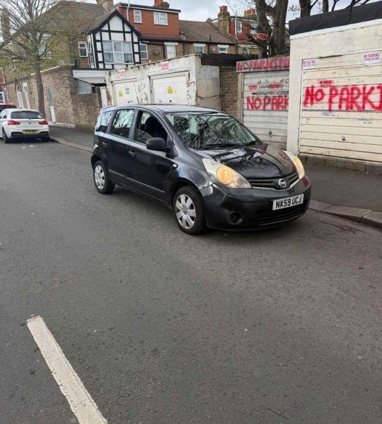 Nissan note 2009 automatic 