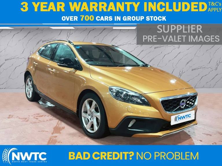 2014 Volvo V40 Cross Country *AUTO Hatchback Diesel Automatic