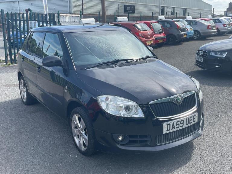 2010 Skoda Fabia 1.6 16V Sport 5dr HATCHBACK PETROL Manual