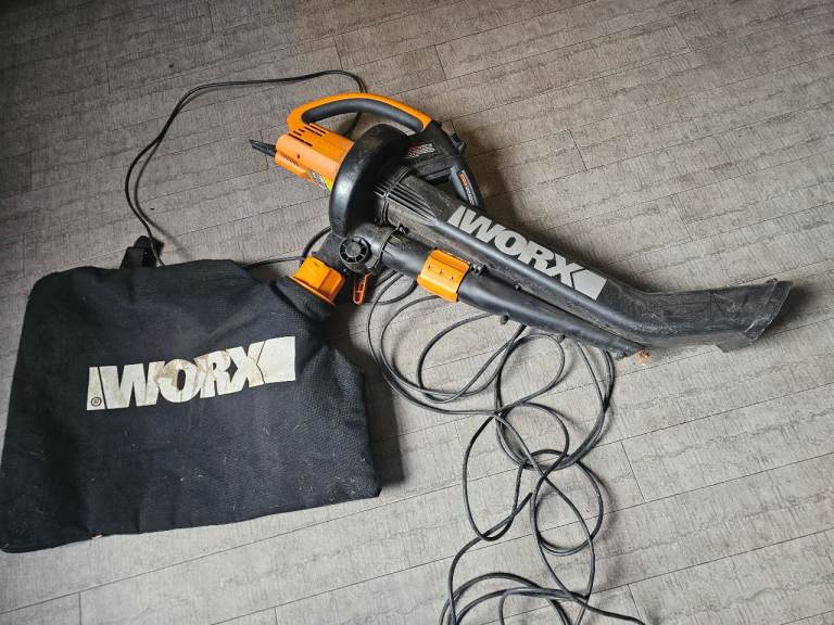 Corded Leaf blower and Vacuum