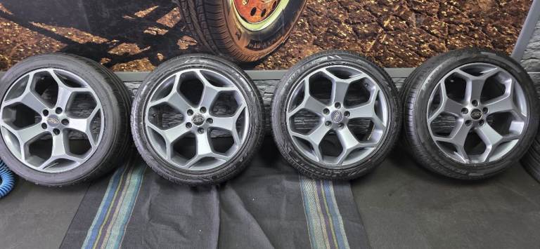 Ford Genuine 18 alloy wheels + 4 x tyres 235 45 18