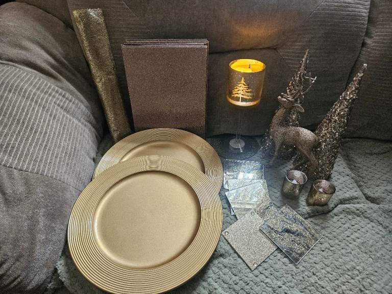 Xmas table ware