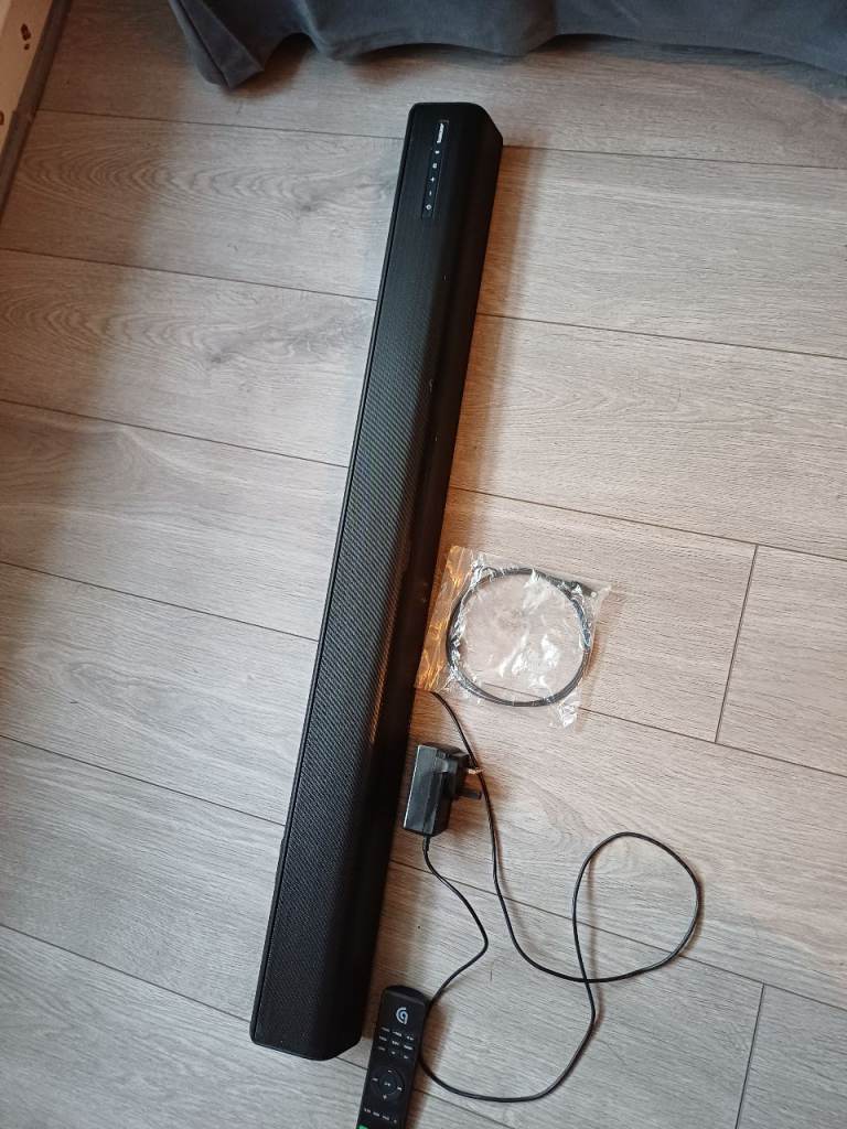 Soundbar Bomaker with built in subwoofer 