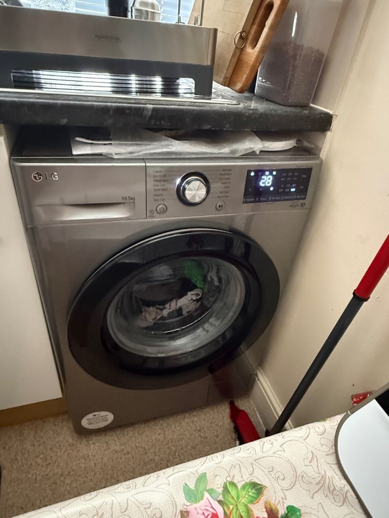 LG Direct Drive Washing Machine - Silver, Good Condition