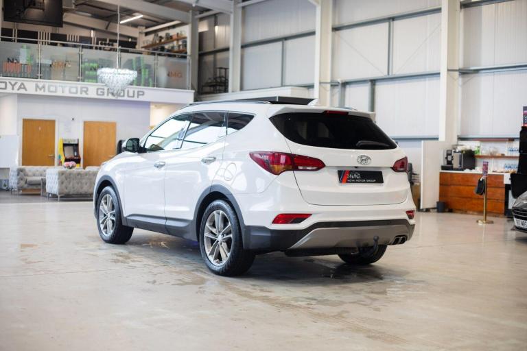 2016 Hyundai Santa Fe 2.2 CRDi Blue Drive Premium SE 5dr Auto [7 Seats] ESTATE DIESEL Automatic