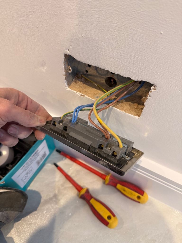 Electrician and handyman services 