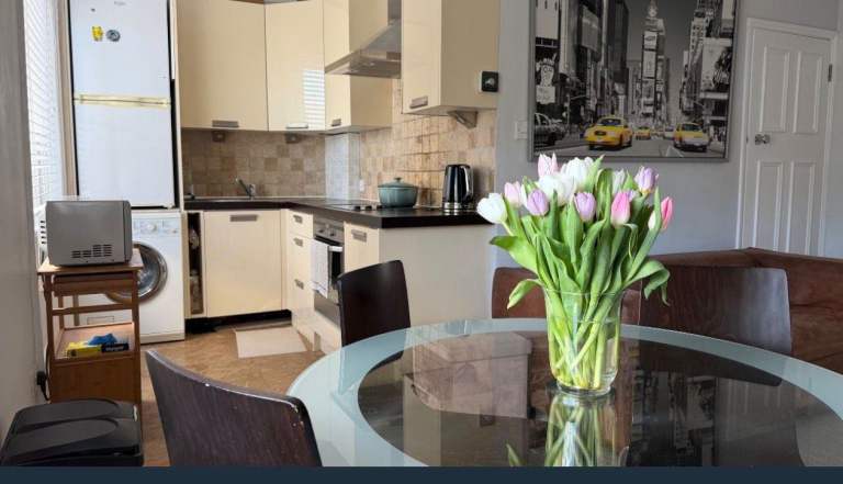 beautiful 2-bedroom flat in Kensington  all bills 