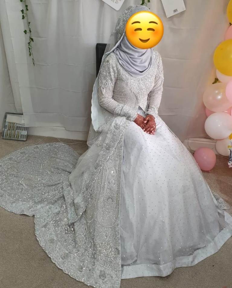 Lovely wedding outfit in silvery light grey
