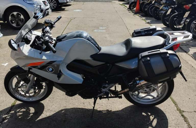 2011 11 BMW F800ST F800 ST SPORTS GT TOURING F 800 PANNIERS CLEAN F800ST 