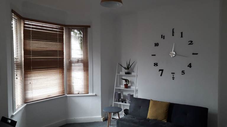 Spacious One Bedroom Flat with Garden in Manor Park