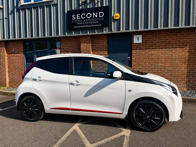 TOYOTA AYGO 1.0 VVT-i x-press 2018