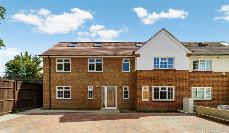 New Build in TW13 6QH - Company Let Welcome