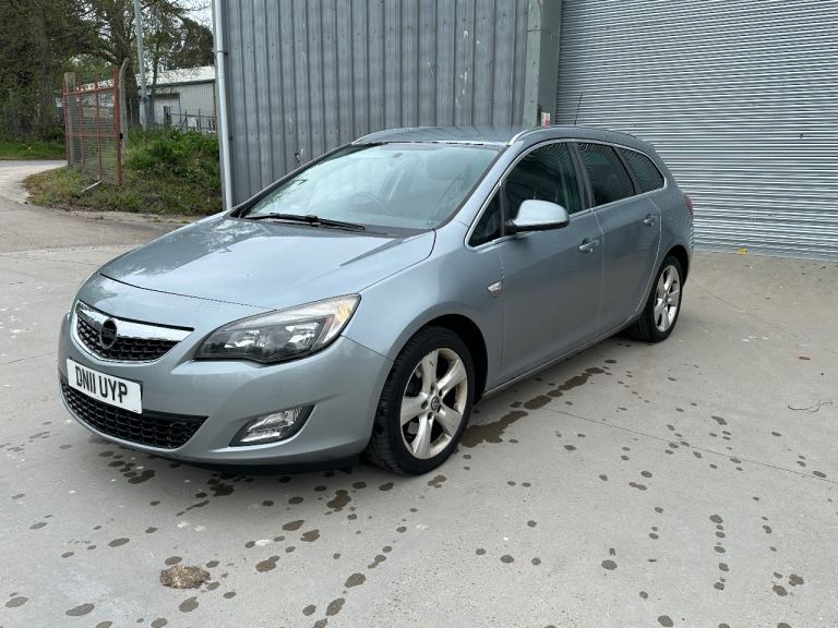 Vauxhall, ASTRA, Estate, 2011, Manual, 1956 (cc), 5 doors