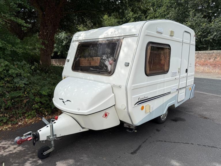 Freedom Jetstream First Class B3526 2012