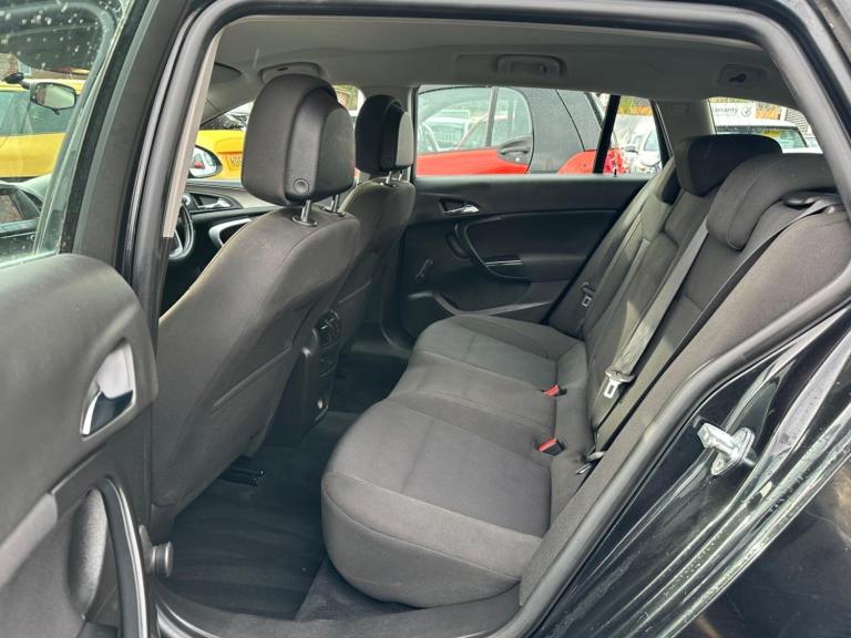 2010 Vauxhall Insignia 2.0 CDTi ecoFLEX Exclusiv Nav Sports Tourer Euro 5 5dr ESTATE Diesel Manual