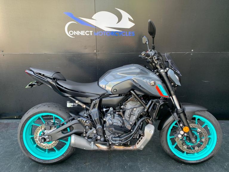 YAMAHA MT 07 VERY LOW MILEAGE HPI CLEAR