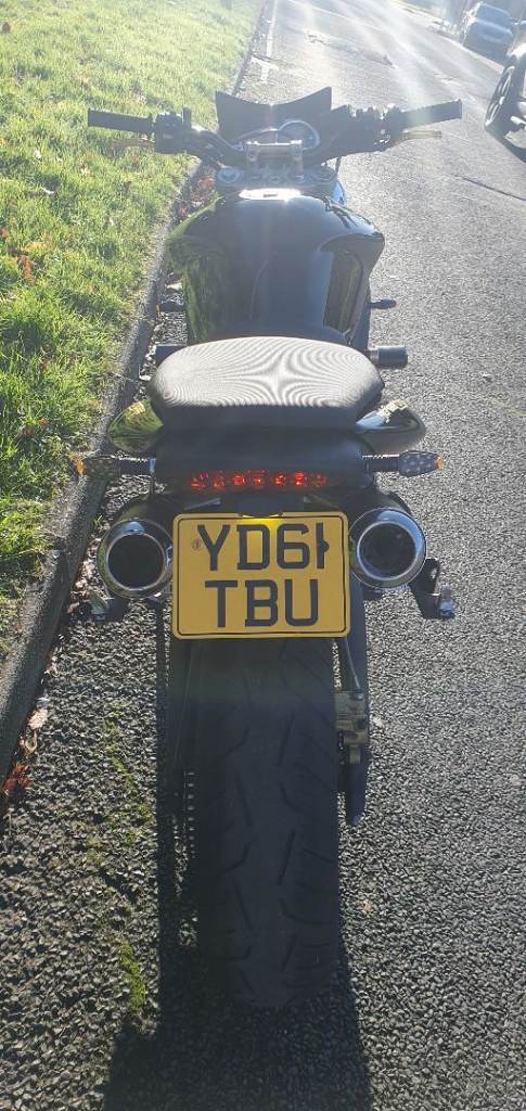 2011 TRIUMPH STREET TRIPLE 675 STUNNING BIKE