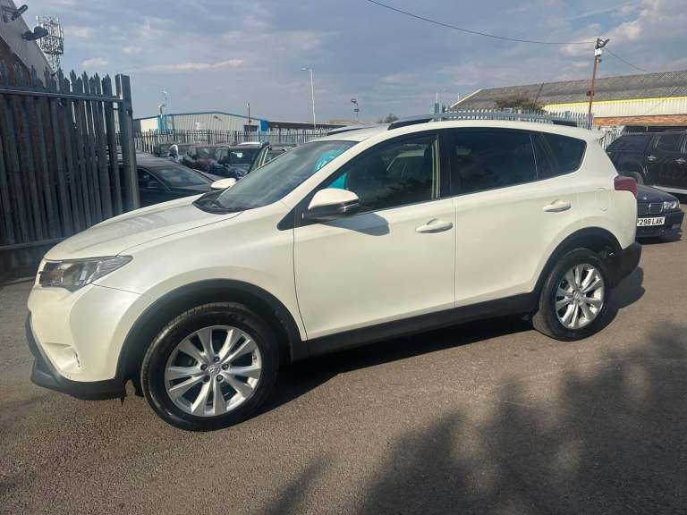 2014 Toyota RAV4 2.2 D-4D Invincible 4WD Euro 5 5dr ESTATE Diesel Manual